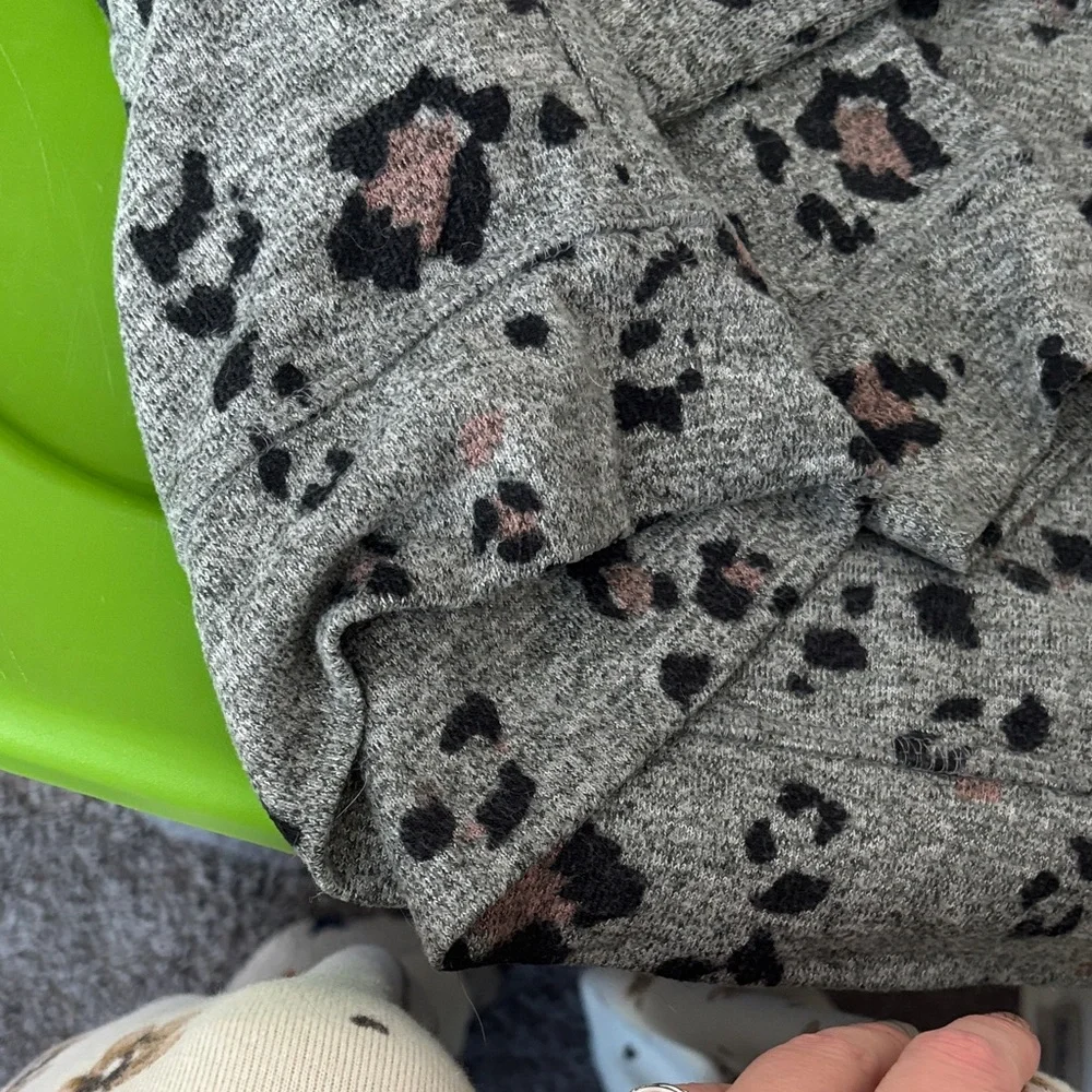 Maurices Gray Animal Print Set - Picture 14 of 14